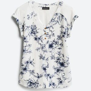 FORTUNE + IVY Joanna Natural Button Mixed Material Top